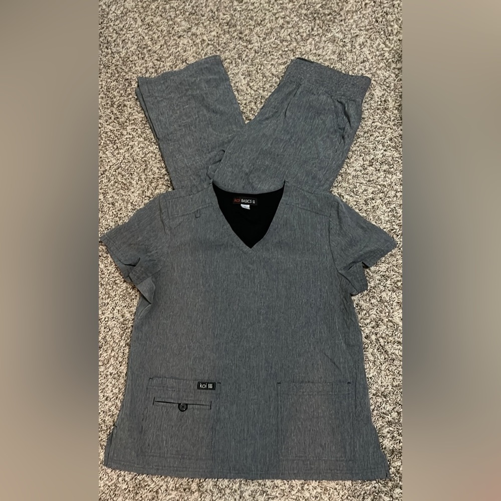 Koi scrub set